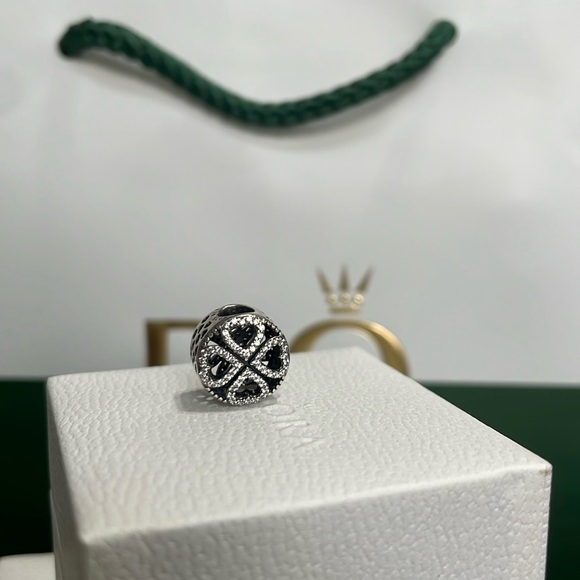 Authentic Pandora Petals Of Love Hearts Charm - Picture 4 of 7